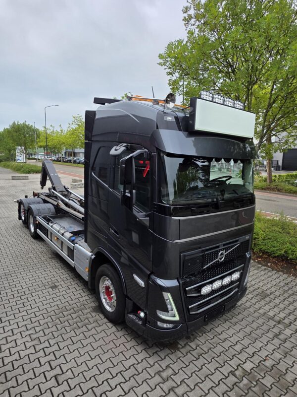 Volvo 6X2 FH500 6X2  steel/air Haakarm 26T  2021 334000km Topcondition - Afbeelding 16