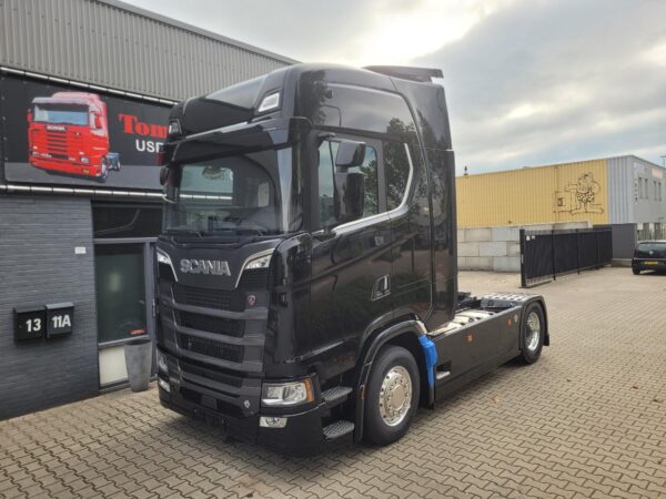 Scania S590 4X2 Full air 6x ballons retarder PTO ACC  full options V8packet  New Nieuw Neu