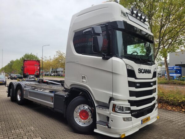 Scania 460R 6x2 super retarder ACC Hooklift 21 T  steel/air 3the stearingaxle  2023  wb 495cm  low km