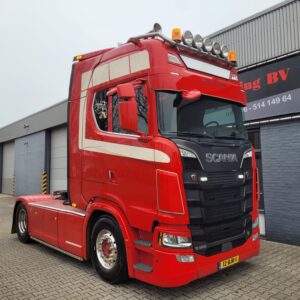 Scania S520 4X2  Hydraulik  9 tons frontaxle   King of the road  2017