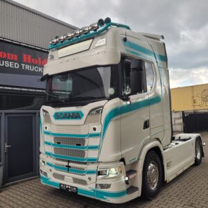 Scania 590S 4X2  fullair  retarder 2024  384000km  leather seats